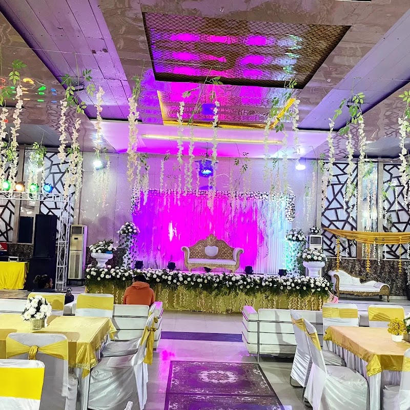 Casa Meera Hotel - Casa Meera Hotel, Bs-31, near by Cleo county, Apartment, Sector 70, Noida, Uttar Pradesh 201316, India