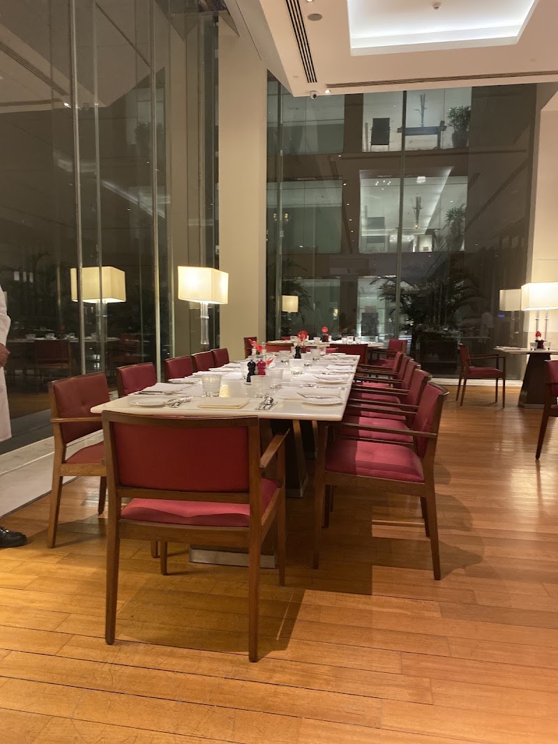 threesixtyone° - threesixtyone° The Oberoi, Gurgaon, 443, Udyog Vihar Phase V Rd, Phase V, Udyog Vihar, Sector 19, Gurugram, Haryana 122016, India