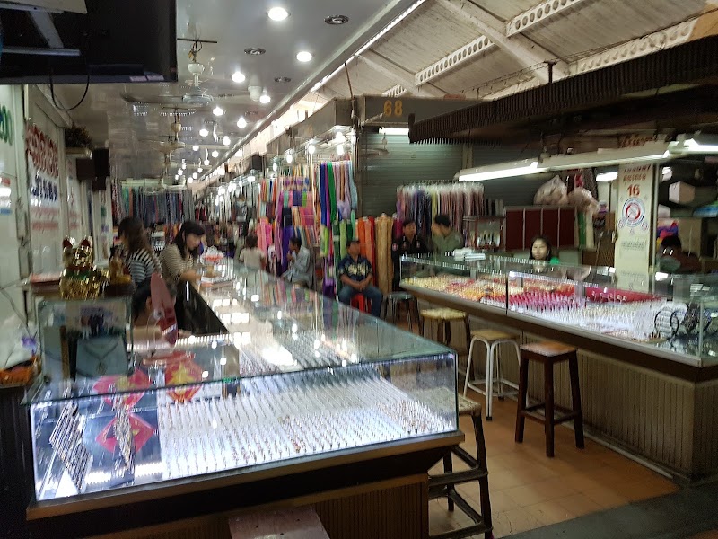 Battambang Central Market - Battambang Central Market, 452X+R9X, Street 113, Krong Battambang, Cambodia