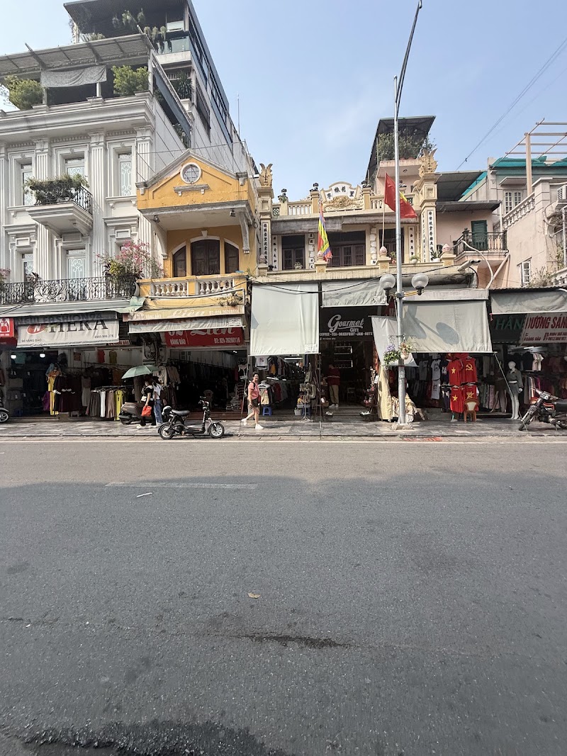 Phố Hàng Đào - Phố Hàng Đào P. Hàng Đào, Phố cổ Hà Nội, Hoàn Kiếm, Hà Nội, Vietnam