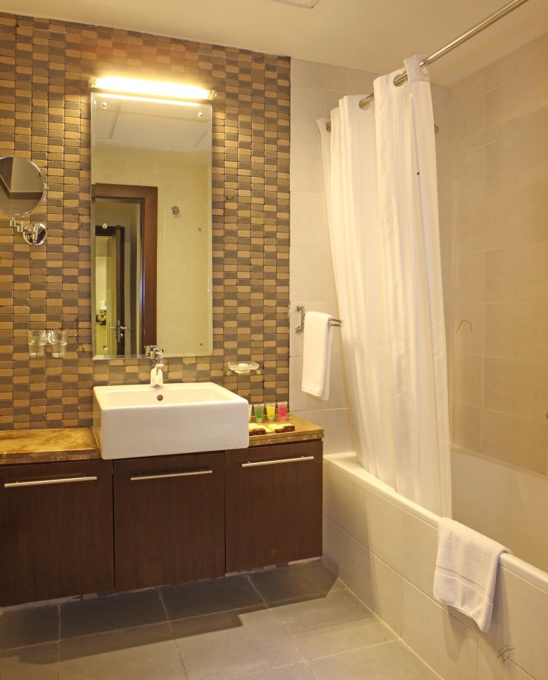 Royal Residence - Royal Residence, Al Mankool, Behind the ADCB Bank - Mankhool - Dubai - United Arab Emirates