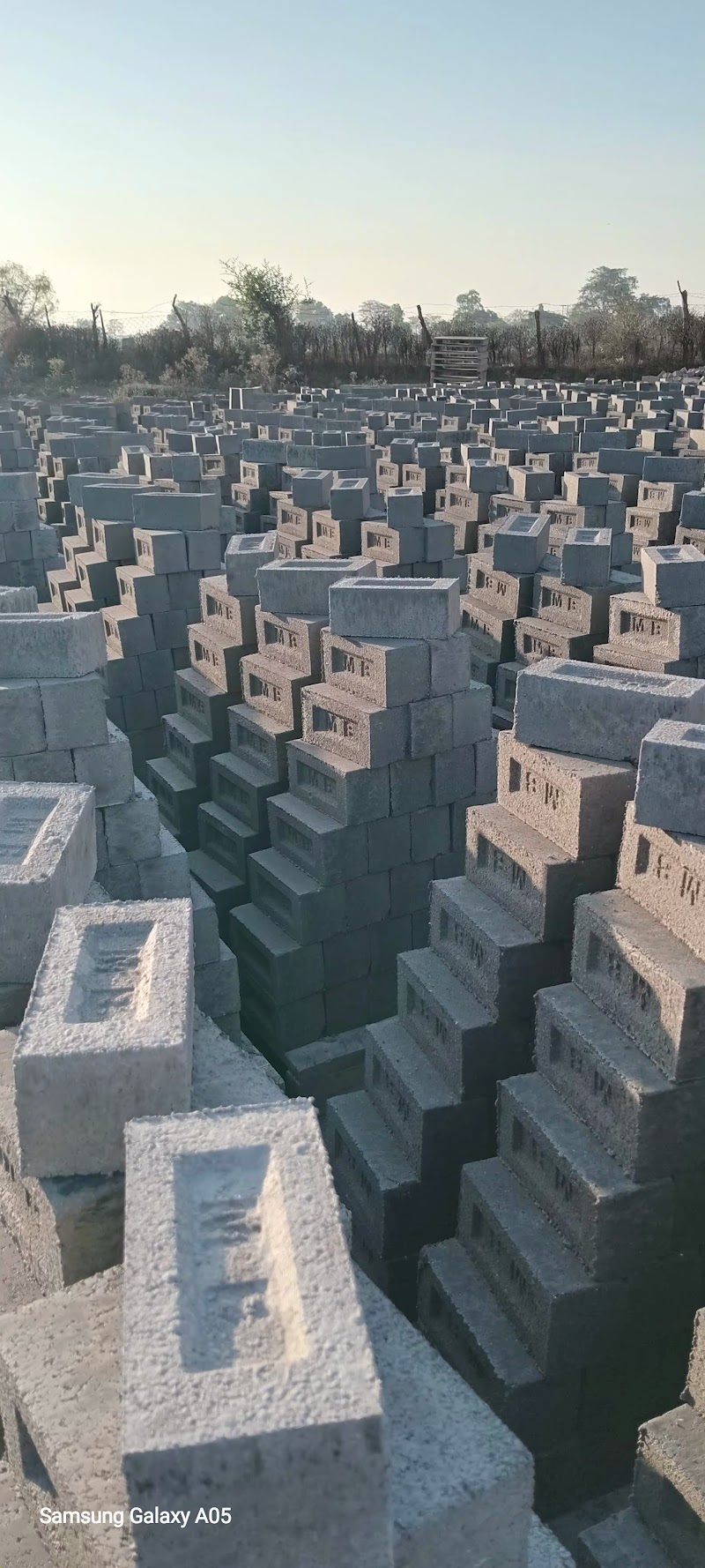 M/S Manish Fly Ash Bricks - M/S Manish Fly Ash Bricks, Village-Khuteri ,post-Sikosa, near Tanndula River, Tehsil, Arjunda, Khuteri, Chhattisgarh 491222, India