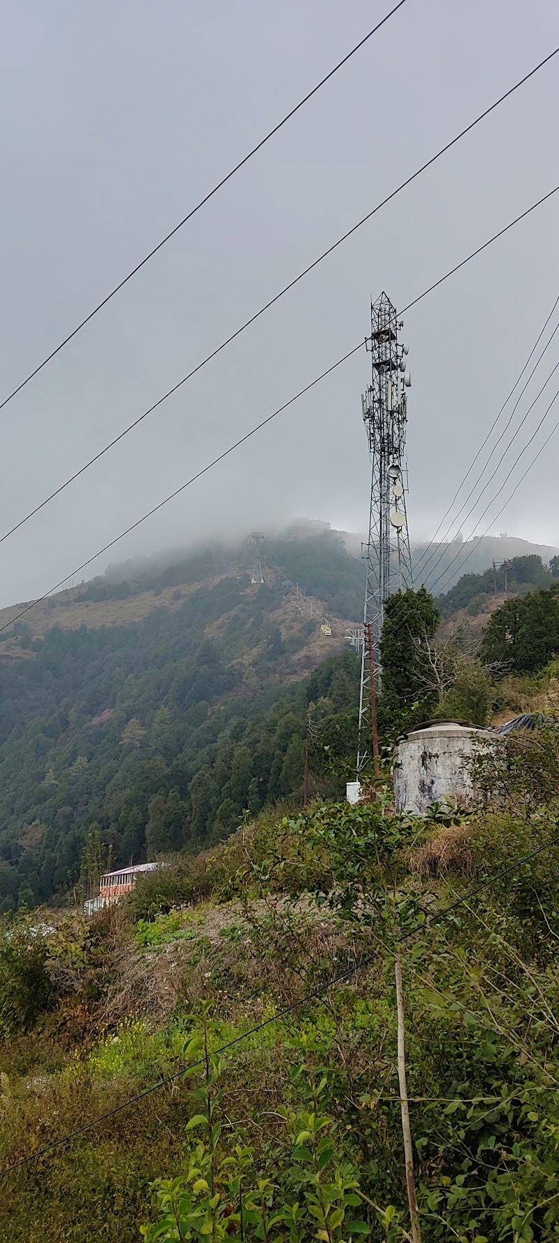 Kaddu Khal Tehri - Kaddu Khal Tehri, C74Q+76Q, Chamba - Mussoorie Rd, Saklana Range, Uttarakhand 249145, India
