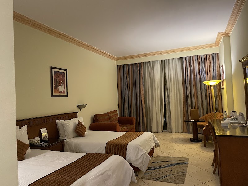 TOLIP Hotel Aswan - TOLIP Hotel Aswan, 4W52+RH4, Kornish Al Nile, Sheyakhah Thalethah, Aswan, Aswan Governorate 1242875, Egypt