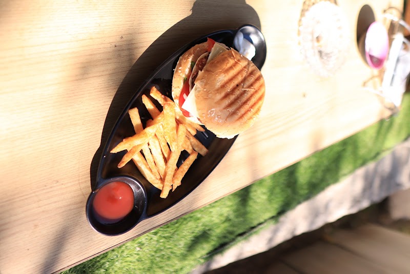 Wok in the Woods - Wok in the Woods 277X+6QH, Kasol, Himachal Pradesh 175105, India