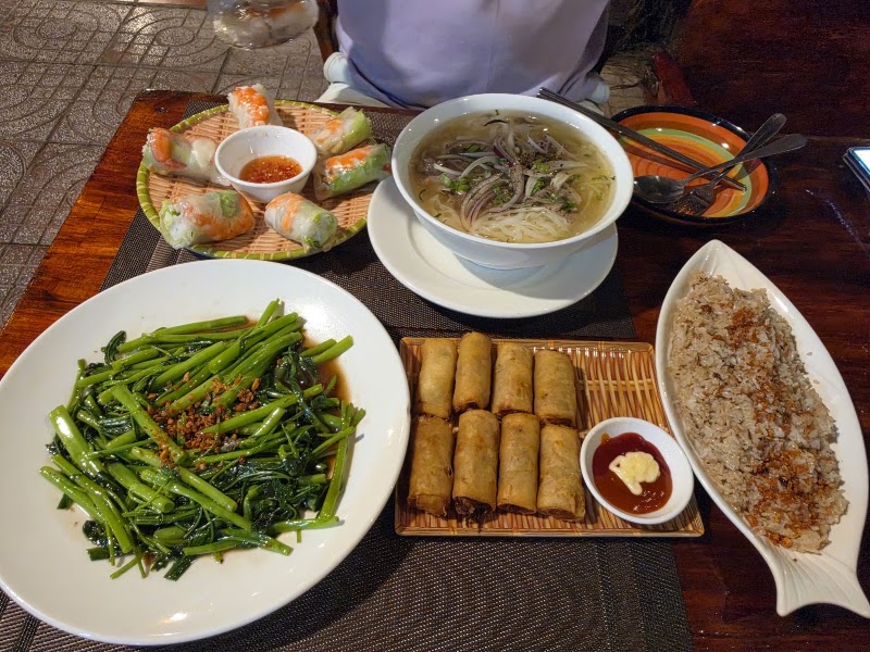 Wood House Family Restaurant - Wood House Family Restaurant Tổ 5 Đường Dinh Bà, Ông Lang, Phú Quốc, An Giang, Vietnam