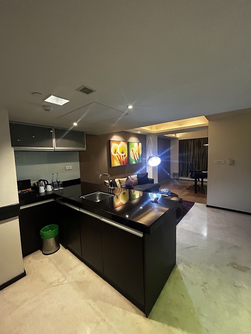 Davanam Sarovar Portico Hotel Suites - Davanam Sarovar Portico Hotel Suites, Davanam Plaza, Hosur Rd, opp. Madiwala Police Station, Sidharata Colony, Santhosapuram, 2nd Block, Koramangala, Bengaluru, Karnataka 560068, India