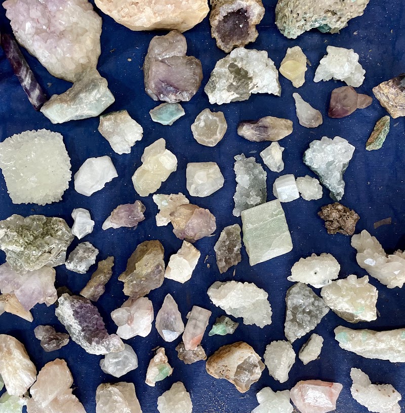 Crystals King - Crystals King, MMVX+3F2, Arambol, Goa 403524, India