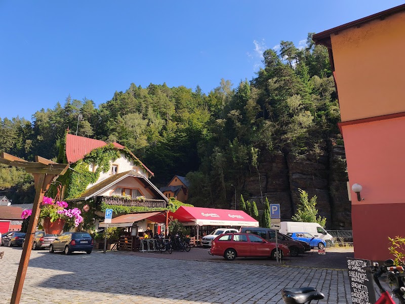 The Dragon Inn - The Dragon Inn, Hřensko 159, 407 17 Hřensko, Czechia
