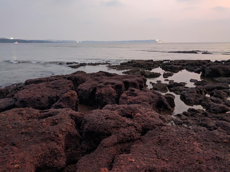 Quegdevelim Beach