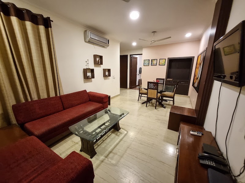 Woodpecker Apartments Hauz khas - Woodpecker Apartments Hauz khas, D1/3, Ground Floor, near SBI, Hauz Khas Market, Block D1, Hauz Khas, New Delhi, Delhi 110016, India