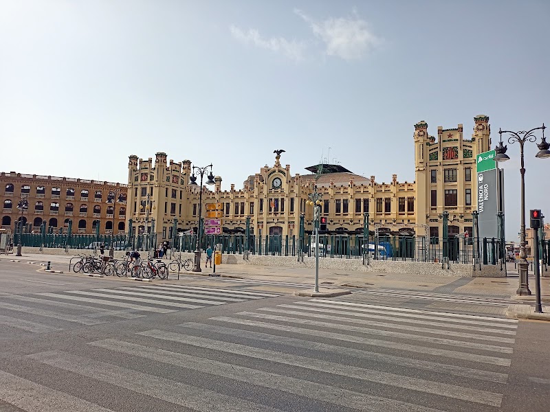 Estación de Valencia Joaquin Sorolla Adif - Estación de Valencia Joaquin Sorolla Adif, Carrer de Sant Vicent Màrtir, 171, Extramurs, 46007 València, Valencia, Spain