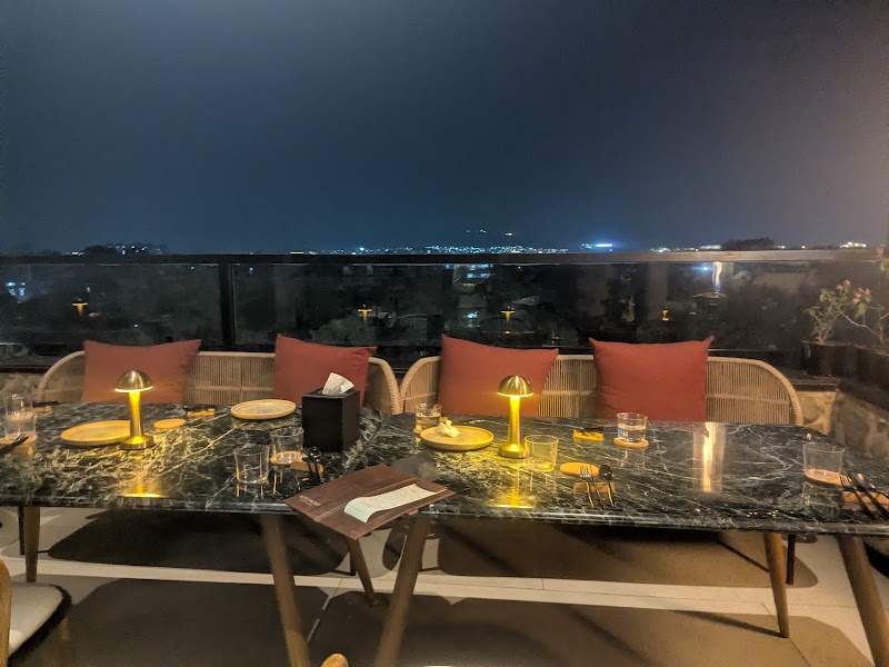 Notomoro - Notomoro Rooftop, The Fern Residency, Sector 3, Hiran Magri, Udaipur, Rajasthan 313002, India