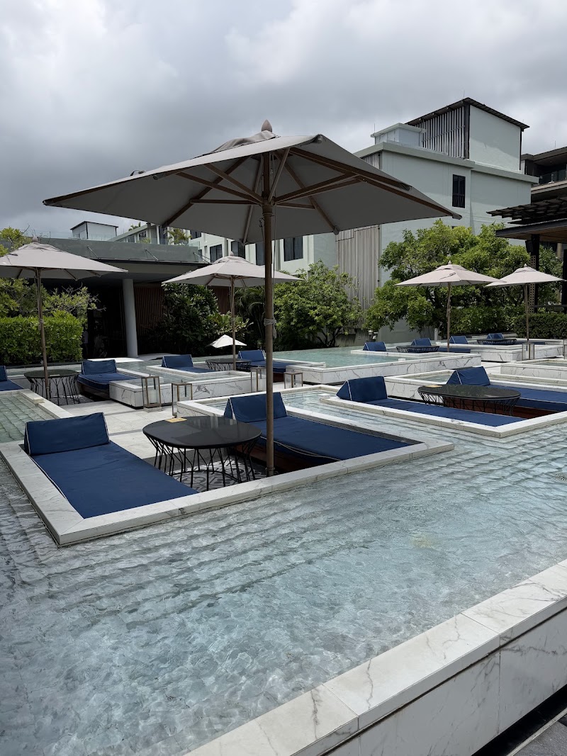 The Deck Beach Club Patong - The Deck Beach Club Patong, 198/8-9 Thaweewong Rd, Tambon Patong, Amphoe Kathu, Chang Wat Phuket 83150, Thailand