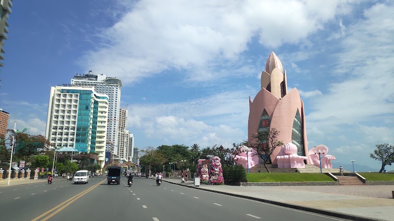 Tram Huong Tower - Tram Huong Tower Trần Phú Hai tháng Tư, Quảng trường, Nha Trang, Khánh Hòa 650000, Vietnam