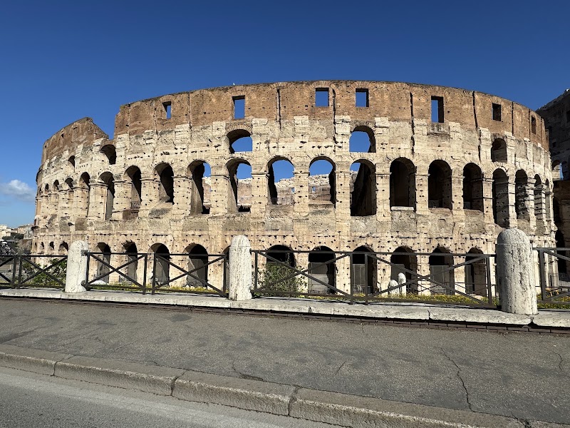 Wheel Tours Roma - Wheel Tours Roma, Via Urbana, 40, 00184 Roma RM, Italy