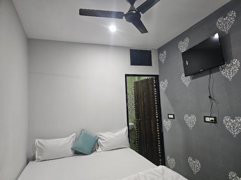 Shree Kashi Dham Homestay - Shree Kashi Dham Homestay, D 30/180-A, Benia Bagh Rd, Nai Sarak, Varanasi, Uttar Pradesh 221010, India
