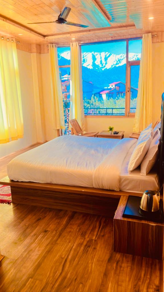 Sethan View Resort - Sethan View Resort near whitestone, Prini, Manali, Himachal Pradesh 175143, India