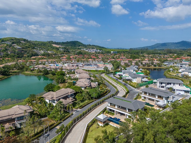Laguna Village Gate A - Laguna Village Gate A, 8.019551, 98.301403, Bang Tao Beach, ตำบลเชิงทะเล อำเภอถลาง ภูเก็ต 83110, Thailand