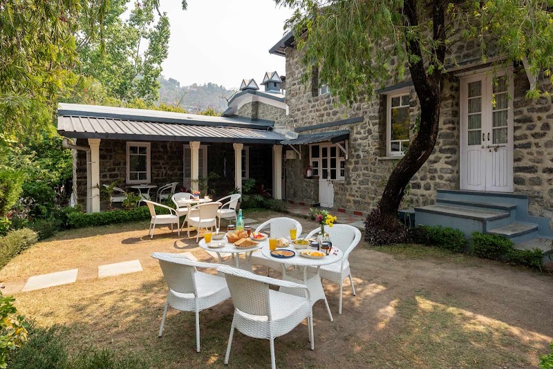StayVista at House of Hive in Nainital | 5 BHK Luxury Villa - StayVista at House of Hive in Nainital | 5 BHK Luxury Villa House of Hive Talli, Gethiya, Naina Range, Uttarakhand 263127, India