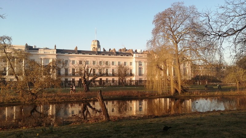 Regent's University London - Regent's University London Inner Cir, London NW1 4NS, UK
