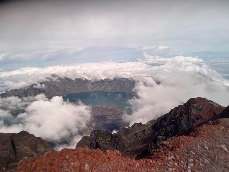 Mount Rinjani National Park - Mount Rinjani National Park, Semeru, Senaru, Kec. Bayan, Kabupaten Lombok Utara, Nusa Tenggara Bar. 83354, Indonesia