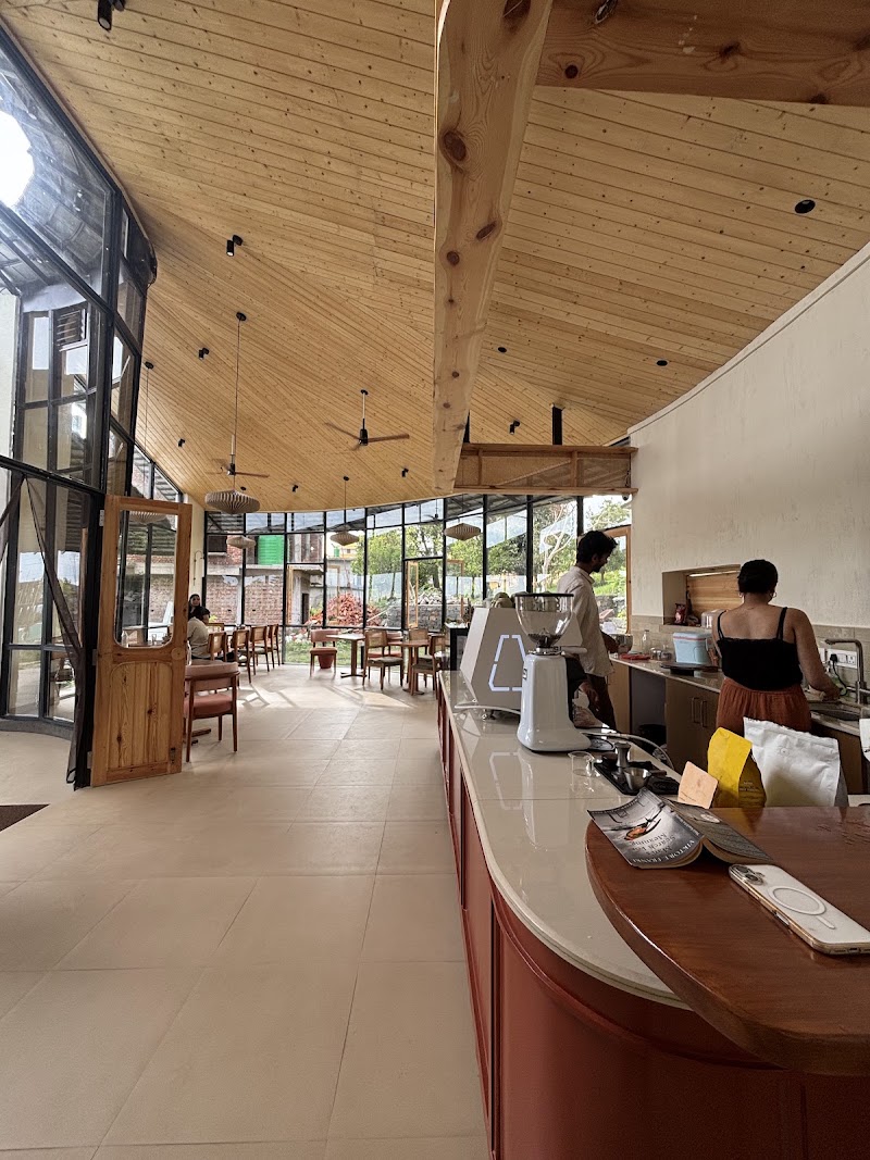 Deyar Coffeehouse - Deyar Coffeehouse, opp. Local Store, Bir Colony, Chaugan, Bir, Himachal Pradesh 176077, India