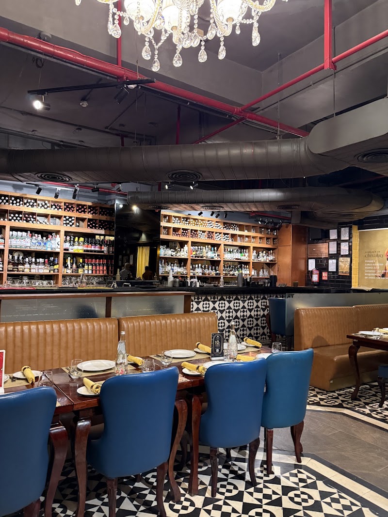 Punjab Grill DLF Cyber Hub - Punjab Grill DLF Cyber Hub Shop 19, Ground, Cyber City, DLF Tower 10th Rd, DLF Cyber City, DLF Phase 2, Sector 24, Gurugram, Haryana 122002, India