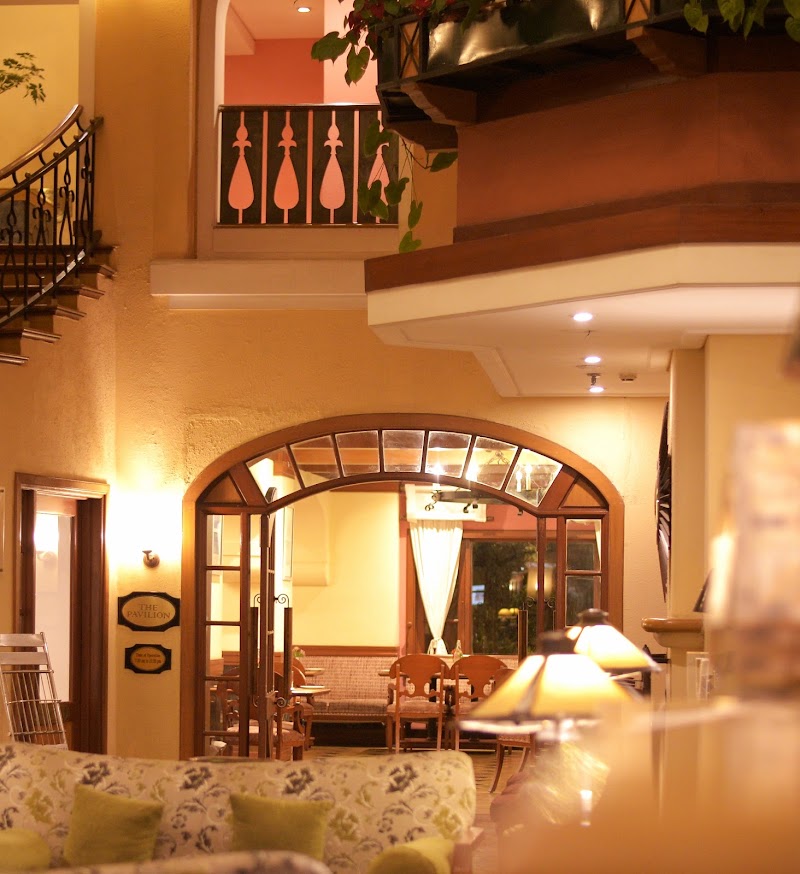 The Pavilion - The Pavilion Fortune Resort Sullivan Court, 123, Selbourne Road, near Rose Garden Road, Bombay Castel, Ooty, Tamil Nadu 643001, India