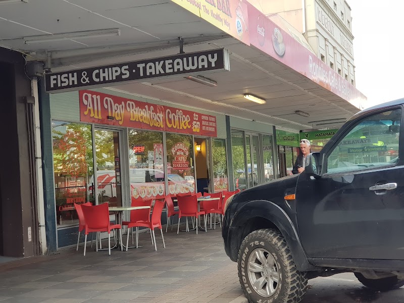Ronnies Cafe & Bakery - Ronnies Cafe & Bakery 74 Broadway, Matamata 3400, New Zealand