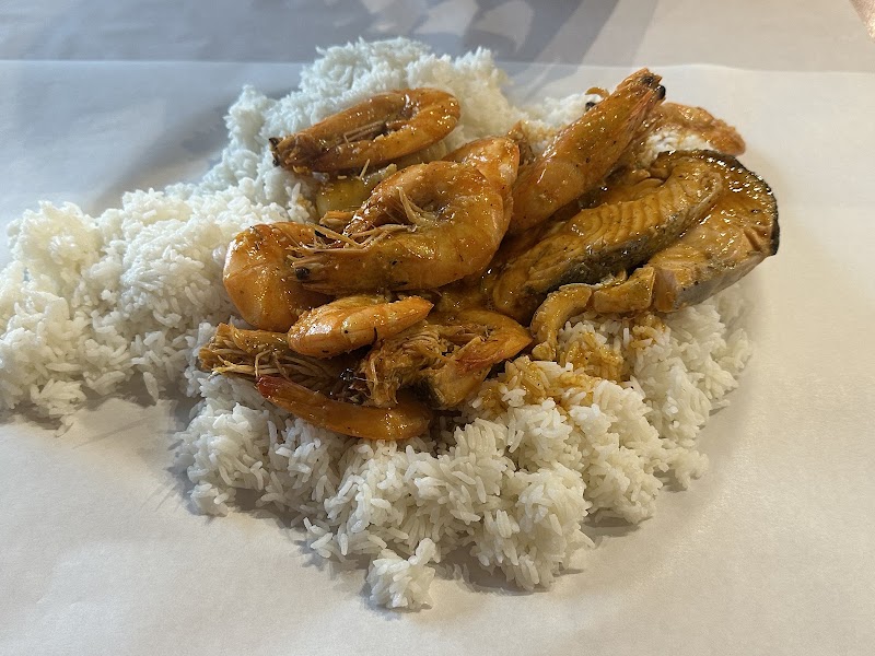Off The Hook Seafood Restaurant - Yas Mall - Off The Hook Seafood Restaurant - Yas Mall, FJP5+G5G - Yas Leisure Dr - Yas Island - YS1 - Abu Dhabi - United Arab Emirates