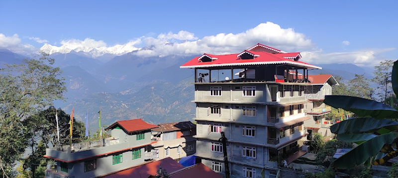Hotel Red Cherry Pelling