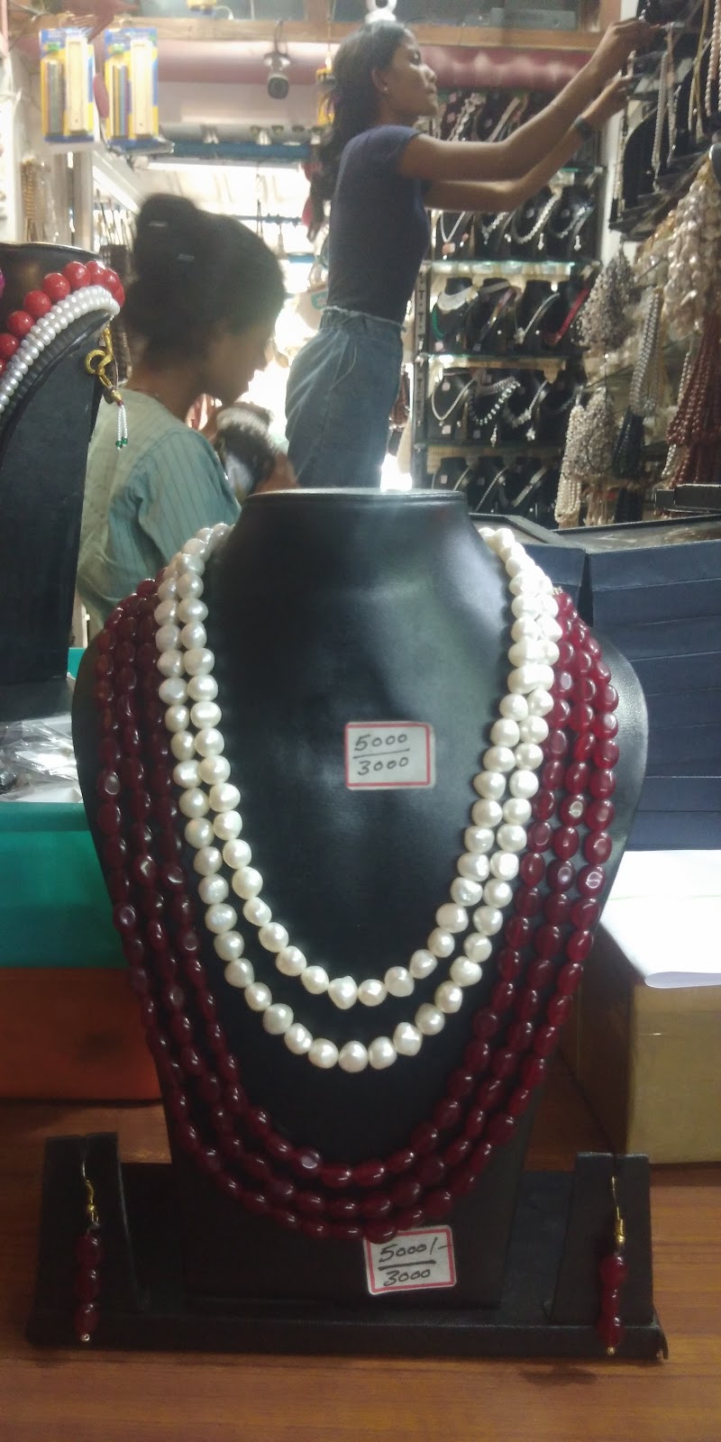 Aachal Sea Shell Emporium - Aachal Sea Shell Emporium, middle point, opp. BJP bhawan Iect building, Aberdeen Bazar, Aberdeen, Sri Vijaya Puram, Andaman and Nicobar Islands 744101, India