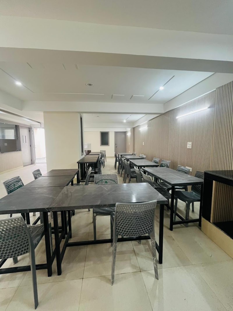 Blossom stayz Serenity - Best pg in Noida - Blossom stayz Serenity - Best pg in Noida G2, Bishanpura, Sector 58, Noida, Uttar Pradesh 201309, India