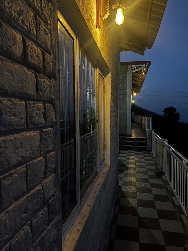 Pahadi Ghar (Himalayan HomeStay kanatal) - Pahadi Ghar (Himalayan HomeStay kanatal) Chamba - Mussoorie Rd, chokhal, Kanatal, Chamba, Churer Dhar, Uttarakhand 249145, India