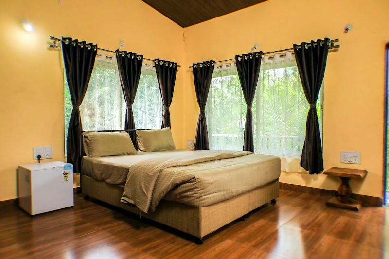 The Kille Torna Resort - The Kille Torna Resort, Velhe Gaon, ST Stand, Taluka, opposite Velhe, near Torna Mahavidyalaya (Primary & Secondary School, Velhe, Velhe Bk., Maharashtra 412212, India