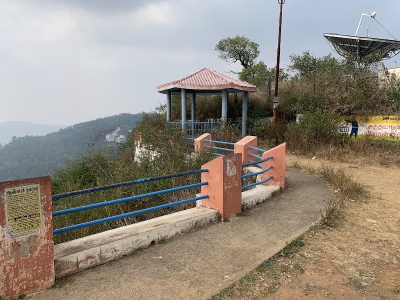 Gents Seat view point - Gents Seat view point Q5FX+CPG, Ladies Seat Rd, near T.V.Station, Yercaud, Tamil Nadu 636601, India