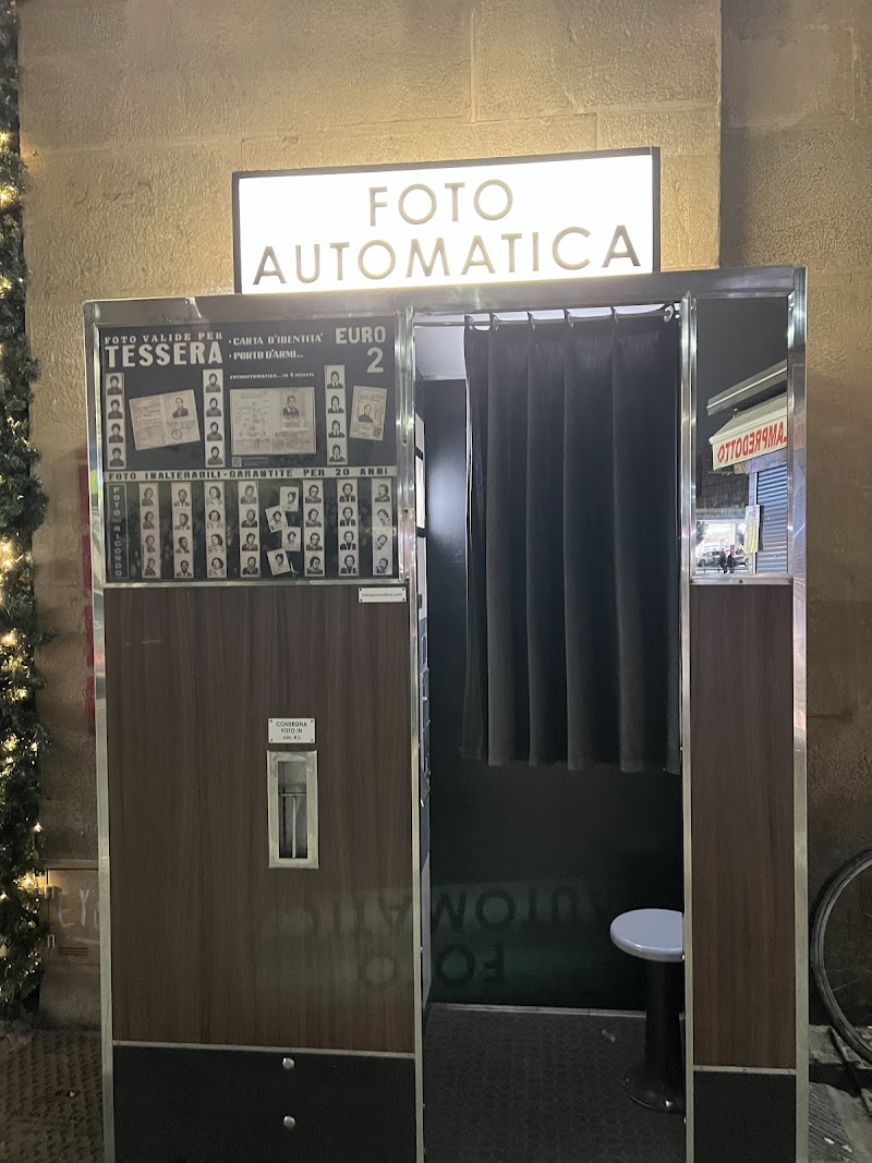 Fotoautomatica - Fotoautomatica, Largo Fratelli Alinari, 50123 Firenze FI, Italy