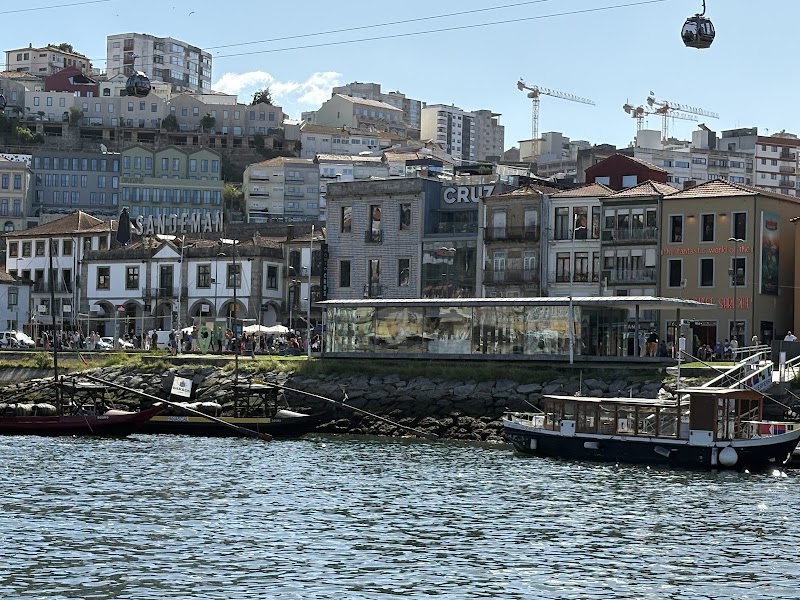 LEÇAODOURO - Boat tours Porto - LEÇAODOURO - Boat tours Porto, Marina da Afurada, R. da Praia 430, 4400-554 Vila Nova de Gaia, Portugal