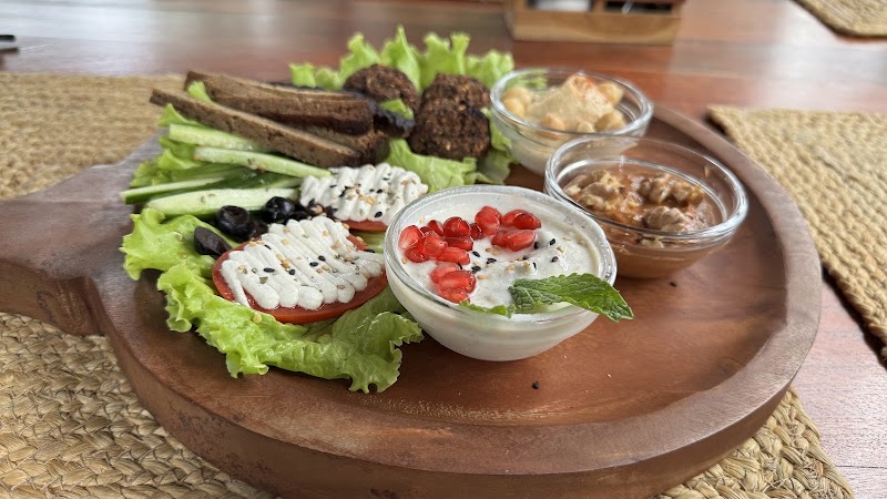 Cafe Graze- Plant based kitchen by Natureville - Cafe Graze- Plant based kitchen by Natureville Villa 1024/A, 5th Cross Rd, Geethanjali Layout, HAL 3rd Stage, Bhoomi Reddy Colony, New Thippasandra, Bengaluru, Karnataka 560075, India