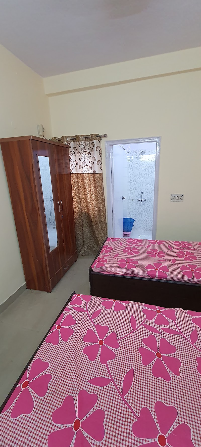 Women's Villa - Women's Villa H-176A, Block F, Sector 41, Noida, Uttar Pradesh 201303, India