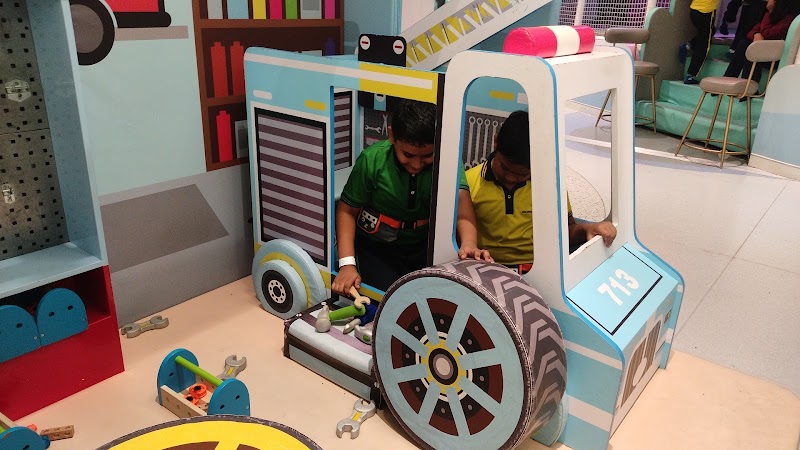 Play 'N' Learn R City Ghatkopar - Play 'N' Learn R City Ghatkopar UNIT NO. F-18, A 1,2 & 3, FIRST FLOOR, R CITY MALL First Floor, UNIT NO. F, R CITY MALL, 18, A 1, Ghatkopar West, Mumbai, Maharashtra 400086, India