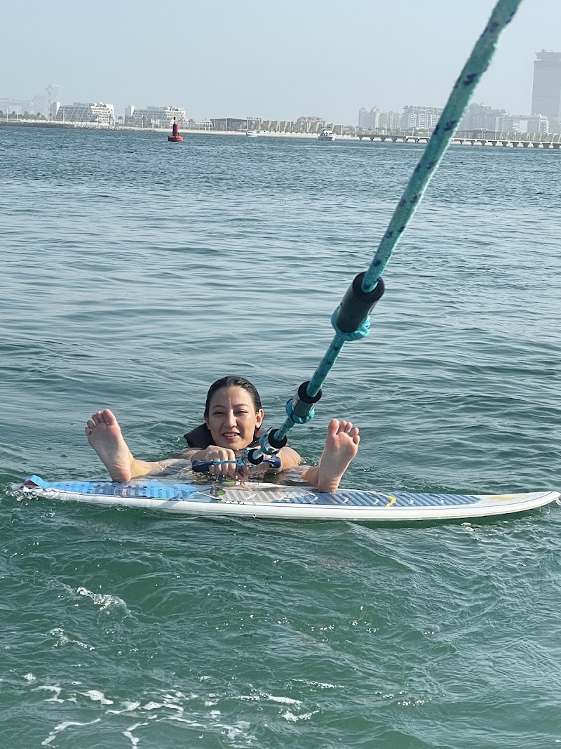 Wakesurfing & Wakeboarding - Wakesurfing & Wakeboarding, Dubai Marina - Dubai International Marine Club - Dubai - United Arab Emirates