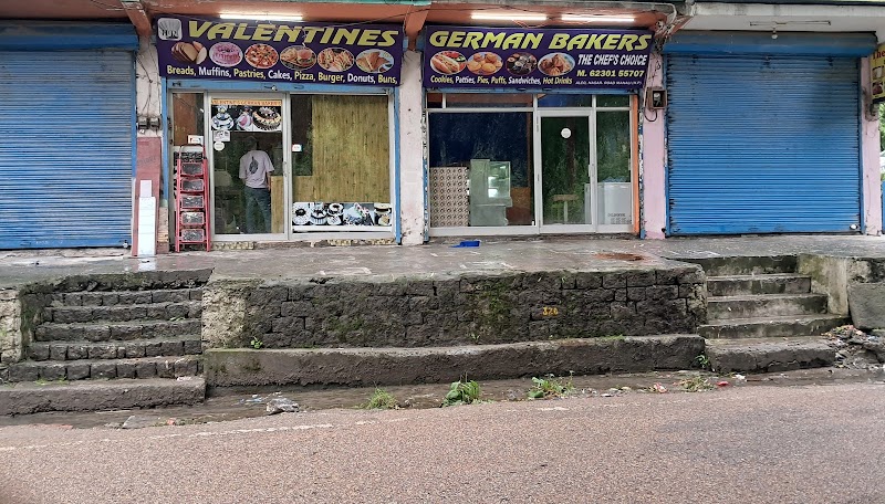 Valentine's Garman Baker's - Valentine's Garman Baker's, Left bank, near summer king hotel, Aleo, Manali, Himachal Pradesh 175131, India