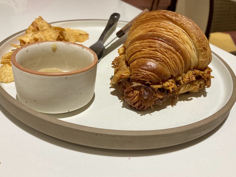 Dûmas Glacier & Café - Dûmas Glacier & Café 29, Rue, Dumas St, White Town, Puducherry, 605001, India