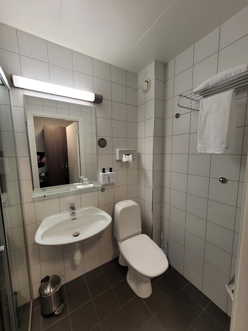 Scandic Leknes Lofoten Hotel - Scandic Leknes Lofoten Hotel, Lillevollveien 15, 8370 Leknes, Norway