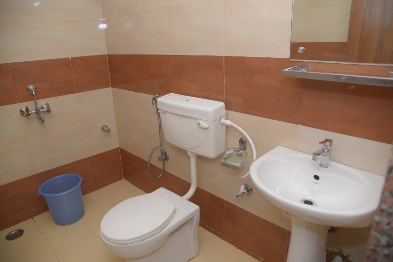 Hotel Kumud Plaza - Hotel Kumud Plaza 34E, Ashok Nagar, Bhubaneswar, Odisha 751009, India