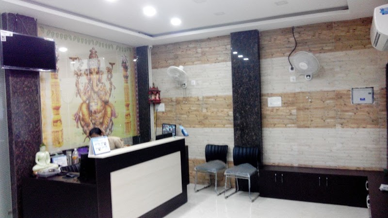 Vrinda Centre - Vrinda Centre, Opposite, Durga Mandir Rd, near Shyam talkies chowk, Budhapara, Raipur, Chhattisgarh 492001, India