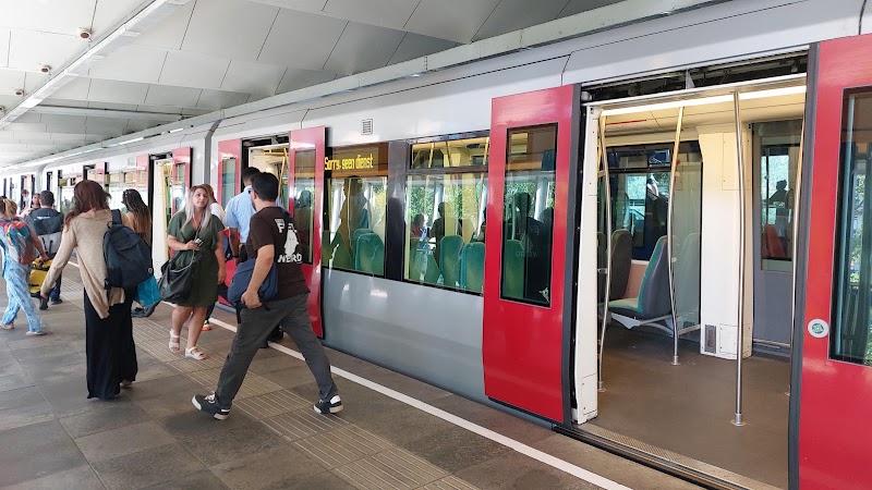 P+R Slinge - P+R Slinge, Slinge 763, Metro, 3086 NJ Rotterdam, Netherlands