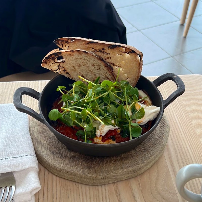 The Magazine - The Magazine The Magazine, W Carriage Dr, London W2 2AR, UK